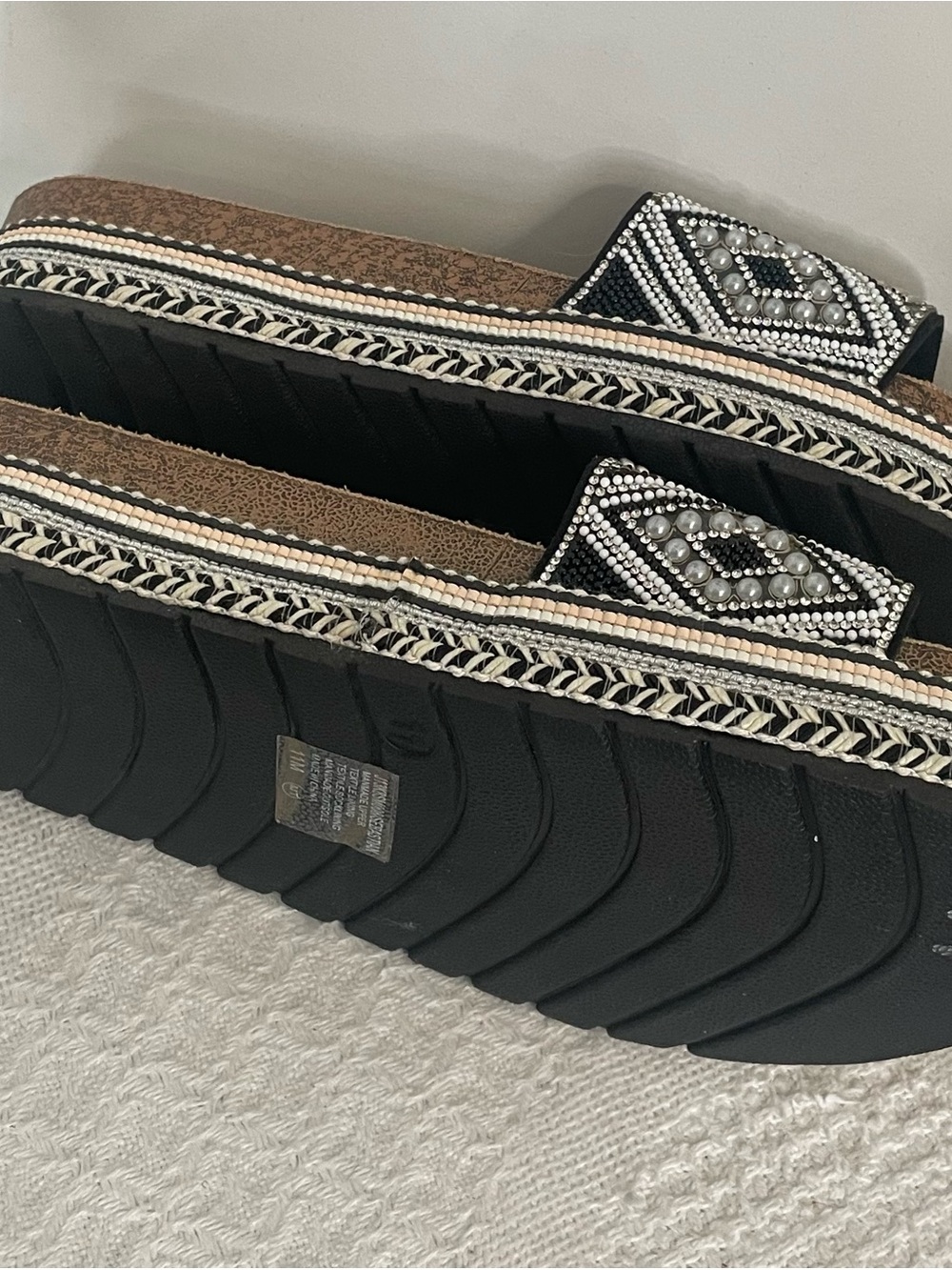 Jellypop Black & Silver Beaded Platform Slide Sandals~ Size 11 M- Dressy Summer - Picture 4 of 9